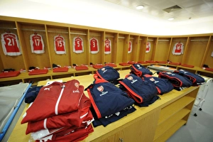 Arsenal V Chelsea 2015-16 Prints: Arsenal Changing Room - Arsenal vs. Chelsea, Premier League 2015-16