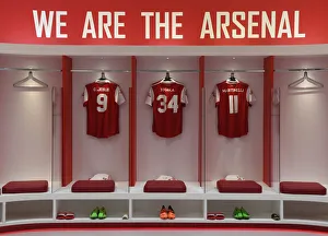 Arsenal Changing Room: Gabriel Jesus, Granit Xhaka, and Gabriel Martinelli Prepare for Arsenal v Sevilla (Emirages Cup 2022)