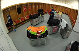 Arsenal Changing Room: Gearing Up for the Arsenal vs. Chelsea Battle (2014/15)