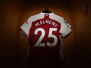Arsenal Changing Room: Mo Elneny's Hanger Awaits before Arsenal vs Burnley (2020-21)
