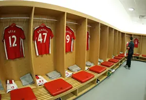 Arsenal V West Bromwich Albion 2008-09 Prints: Arsenal Changing Room: Pre-Match Focus at Emirates Stadium, 2008
