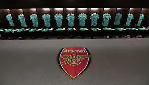 Arsenal Changing Room: Pre-Match Huddle before Arsenal vs. Paris Saint-Germain (International Champions Cup 2018, Singapore)