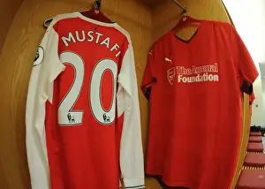 Arsenal V Stoke City 2016-17 Prints: Arsenal Charity Matchday Warm-Up T-Shirts: Arsenal vs Stoke City (2016-17)