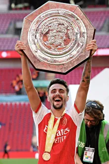 Arsenal Clinch Community Shield: Fabio Vieira's Thrilling Penalty Shootout Victory over Manchester City, 2023-24
