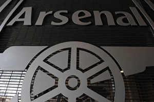 Arsenal crest in the car park. Arsenal 1: 1 AC Milan. Emirates Cup, pre season