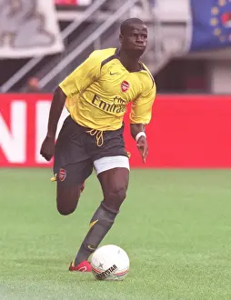 Arsenal Dominate: 3-0 Victory Over AZ Alkmaar in Pre-Season Friendly (2006)