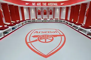 Arsenal Dressing Room: Pre-Match Focus and Intensity before the Clash against Wolverhampton Wanderers (2022-23)