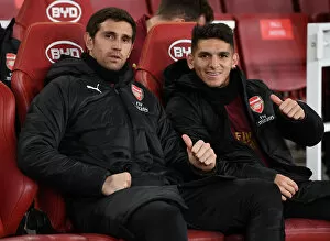 Images Dated 31st October 2018: Arsenal Duo Martinez and Torreira Prepare for Carabao Cup Clash Against Blackpool