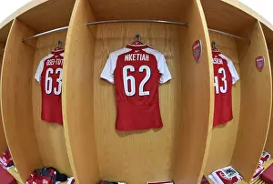 Arsenal: Eddie Nketiah in the Changing Room before Arsenal v Norwich City - Carabao Cup Fourth Round