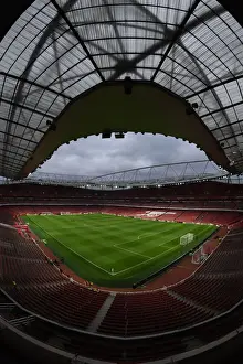 Arsenal V Crystal Palace 2021-22 Prints: Arsenal at Emirates Stadium: Pre-Match Scene vs Crystal Palace, Premier League 2021-22