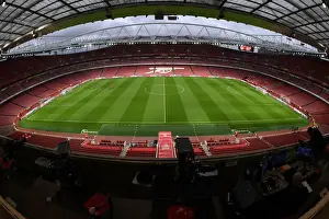 Arsenal V Crystal Palace 2021-22 Prints: Arsenal at Emirates Stadium: Pre-Match Scene vs Crystal Palace, Premier League 2021-22