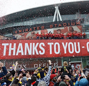 Arsenal FA Cup Final Victory Parade 2014-15 Prints: Arsenal FA Cup Triumph: 2014-15 Victory Parade