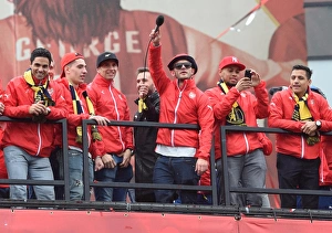 Arsenal FA Cup Final Victory Parade 2014-15 Prints: Arsenal FA Cup Triumph: 2014-15 Victory Parade