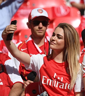 Arsenal fan. Arsenal 2: 1 Chelsea. FA Cup Final. Wembley Stadium, 27 / 5 / 17. Credit