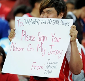 Arsenal fan. Arsenal 4: 0 Singapore XI. Barclays Asia Tour. Singapore, 15 / 7 / 15. Credit