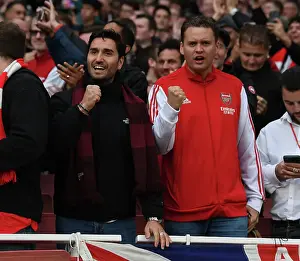 Arsenal Fans in Action: Arsenal FC vs Sheffield United, Premier League 2023-24