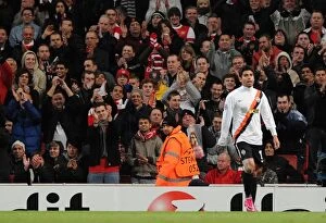 Arsenal fans cheer Eduardo. Arsenal 5: 1 Shakhtar Donetsk, UEFA Champions League