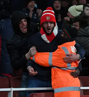 Arsenal Fans Euphoria: The Unforgettable Moment of the Second Goal vs. Wolverhampton Wanderers in the 2021-22 Premier League