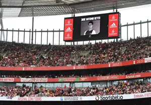 Arsenal V Sevilla - Emirates Cup 2022 Prints: Arsenal Fans Honor Jose Reyes During Emirates Cup Match vs Sevilla, 2022