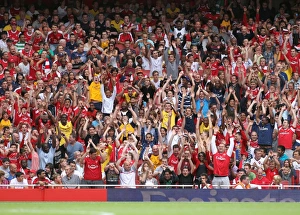 Arsenal fans Mexican Wave. Arsenal 3: 2 Celtic. Emirates Cup Pre Season
