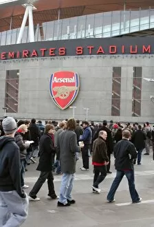 Images Dated 28th January 2008: Arsenal fans outside the stadium