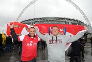 Arsenal fans outside Wembley. Arsenal 1:2 Birmingham City. Carling Cup Final