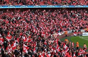 Arsenal v Manchester United - Champions League 2008-09 Collection: Arsenal fans wave their flags before the match