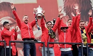 Images Dated 31st May 2015: Arsenal FC: 2014-15 FA Cup Victory Parade - Celebrating the Triumph