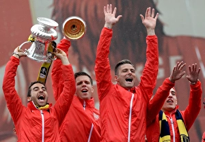 Arsenal FA Cup Final Victory Parade 2014-15 Prints: Arsenal FC: 2014-15 FA Cup Victory Parade