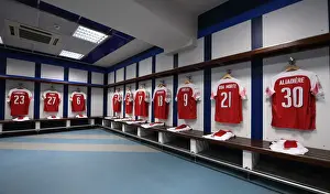 Real Madrid Legends V Arsenal Legends 2018-19 Prints: Arsenal FC: Backstage at the Real Madrid Changing Room (2018-19)