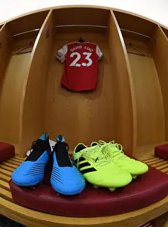 Arsenal V Burnley 2019-20 Prints: Arsenal FC: David Luiz Prepares for Arsenal v Burnley Premier League Clash at Emirates Stadium