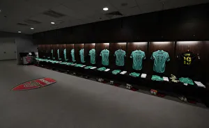 Arsenal FC: A Glimpse into the Changing Room before the Arsenal vs. Paris Saint-Germain Pre-Season Friendly (2018-19)
