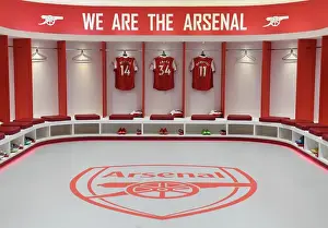 Arsenal V Newcastle United 2022-23 Prints: Arsenal FC: The Huddle Before Battle - Arsenal v Newcastle United