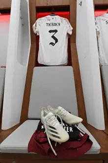 Arsenal FC: Kieran Tierney's Pre-Match Routine at the Arsenal Changing Room (Arsenal v Liverpool - FA Community Shield 2020-21)