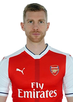 Arsenal FC: Per Mertesacker's 2016-17 Season Portrait