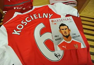 Arsenal V Middlesbrough 2016-17 Prints: Arsenal FC: Mohamed Elneny's Match Preparation - Arsenal v Middlesbrough, 2016