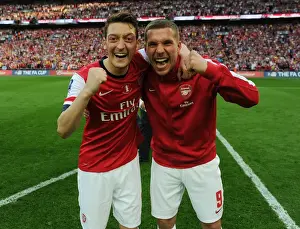Arsenal FC: Ozil and Podolski Celebrate FA Cup Victory