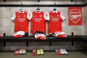 Newcastle United V Arsenal 2022-23 Prints: Arsenal FC: Pre-Match Focus at Newcastle United's St. James Park (2022-23)