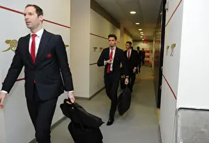 Arsenal FC: Pre-Match Huddle - Arsenals Cech and Gabriel, Emirates FA Cup 2015-16