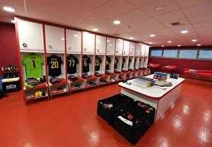 Images Dated 20th February 2020: Arsenal FC: Pre-Match Huddle in Olympiacos Stadium's Changing Room - UEFA Europa League 2019-2020
