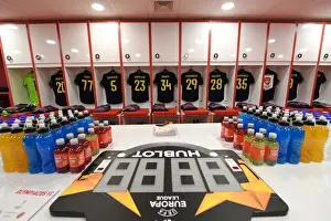 Arsenal FC: Pre-Match Huddle in Olympiacos's Changing Room - UEFA Europa League 2019-20: Round of 32, First Leg