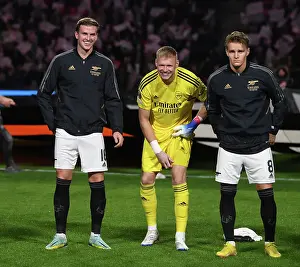 Arsenal FC: Pre-Match Huddle Against PSV Eindhoven in Europa League (2022-23)