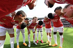 Arsenal V Wolverhampton Wanderers 2022-23 Prints: Arsenal FC: Pre-Match Huddle vs. Wolverhampton Wanderers, Premier League 2022-23