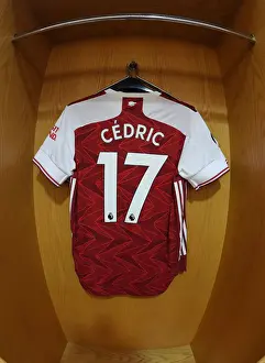 Arsenal FC: Pre-Match Rituals - Arsenal Shirt in Emirates Stadium Changing Room (Arsenal v Watford, 2019-20)