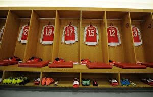 Arsenal v Hull City - FA Cup 2015-16 Collection: Arsenal FC: Preparing for Battle in FA Cup Fifth Round Against Hull City