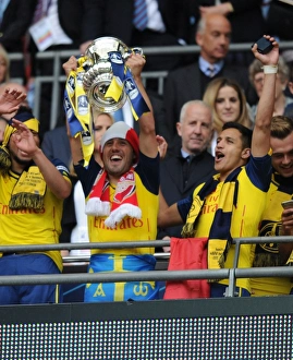Arsenal FC: Santi Cazorla Lifts the FA Cup (2015)