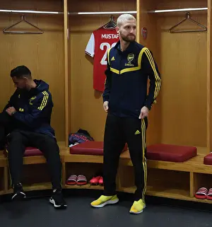 Arsenal FC: Shkodran Mustafi's Pre-Match Routine vs Olympiacos, Europa League 2020