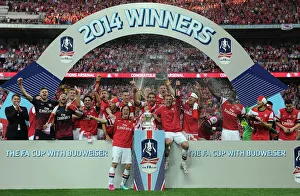 【送料無料】 Arsenal FA cup 2014 記念フレーム Arsenal Triumphs in the 2014 FA Cup Final against Hull City