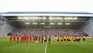 Images Dated 13th August 2008: Arsenal and FC Twente line up before the match