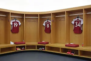 Arsenal FC: United in Pre-Battle Huddle - Arsenal vs Watford, Premier League 2019-20, Emirates Stadium